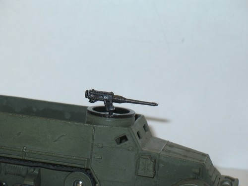 Dinky toys military half track - dinky,