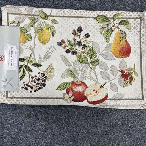 Set tapestry place mats - of,