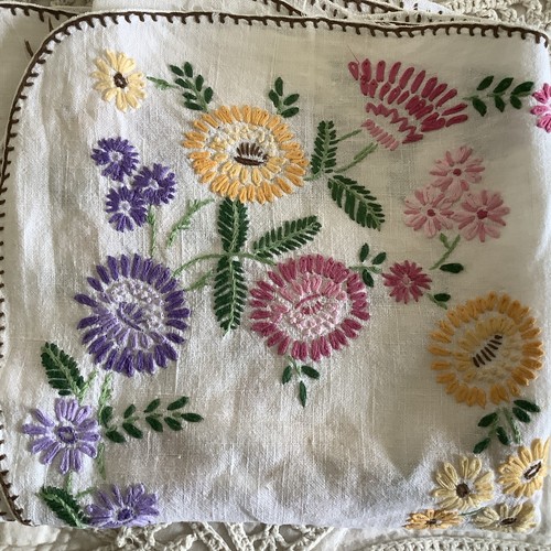 Vintage embroidered linen - embroidered,
