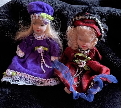 Beautiful porcelain dolls - beautiful,