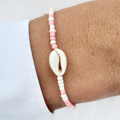 Dainty beach shell bracelet - dainty,