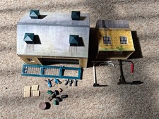 HORNBY R8002 Goods Shed Depot