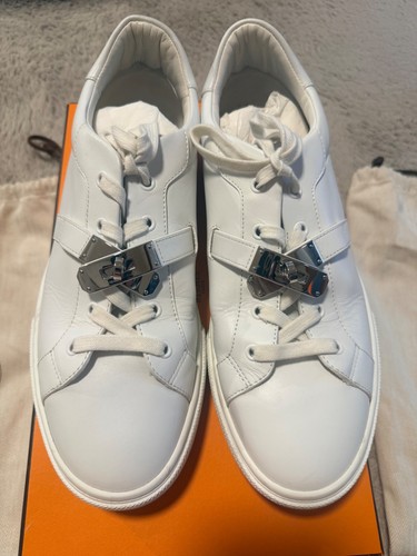Authentic hermes day - authentic,
