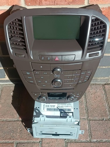 Vauxhall insignia sat nav - vauxhall,