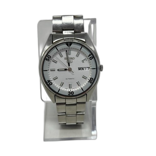 Seiko automatic wristwatch - seiko, 5