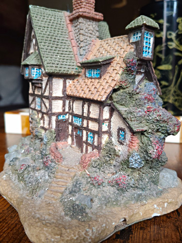 Lilliput lane tudor - lilliput, english