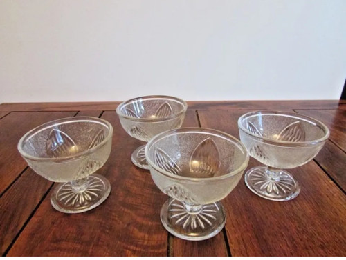 Vintage sundae bowls pressed - bowls,
