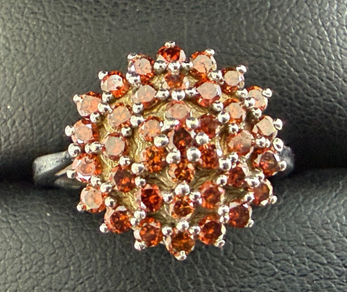 Stunning 9ct white gold - stunning,