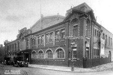 Bbi-37 Taxis At The Ice