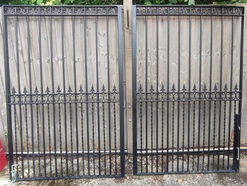 Wrought iron driveway gates - driveway,
