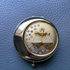 Vintage Estee Lauder Golden Libra Compact with Translucent Powder  