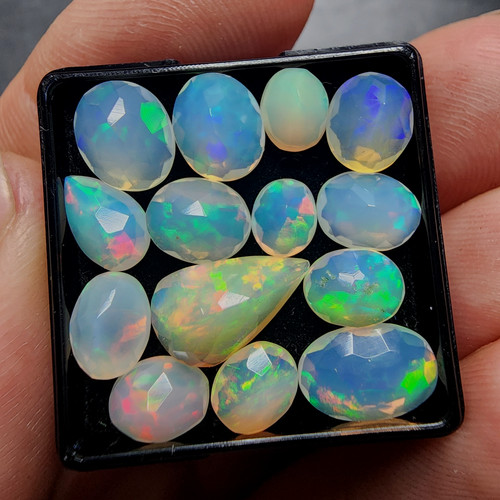 Ethiopian opal facet mixed lot - facet,