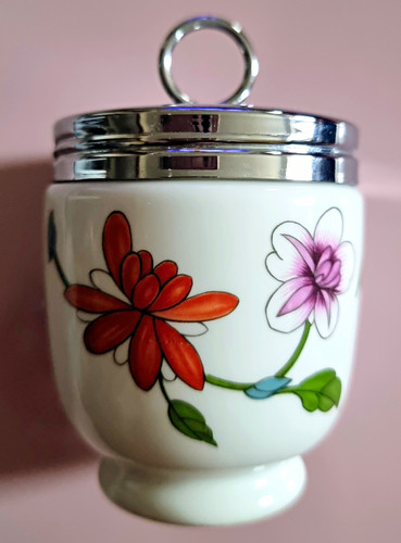 Royal worcester porcelain - royal, egg