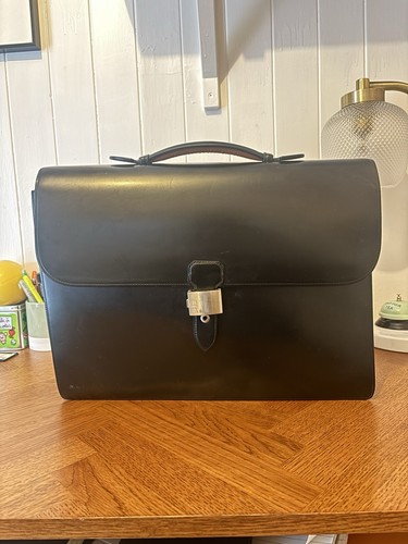Dunhill leather business - dunhill,