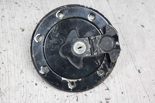 Fuel cap tank lock without - cap,