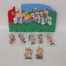 LYONS TETLEY TEA – KEY HOLDER - 1995 Sunny scene 5 key hooks With 7 Keyrings