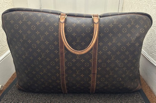 Authentic louis vuitton - louis,