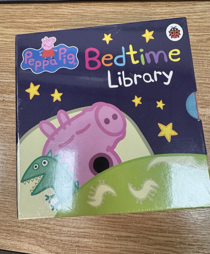 Peppa pig bedtime - peppa, library