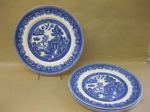 Vintage old willow pattern - old,