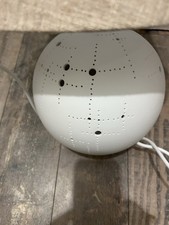 Beleek White Round Tablelamp