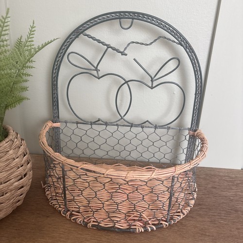 Vtg wire wicker wall basket - wire/wicker,