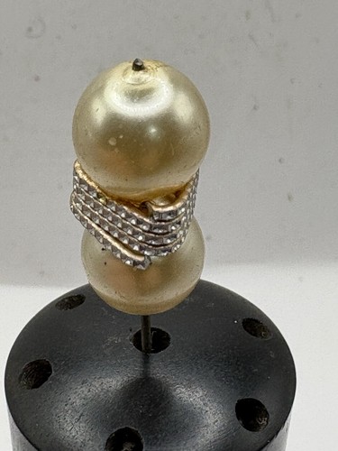 Vintage hat pin - hat,
