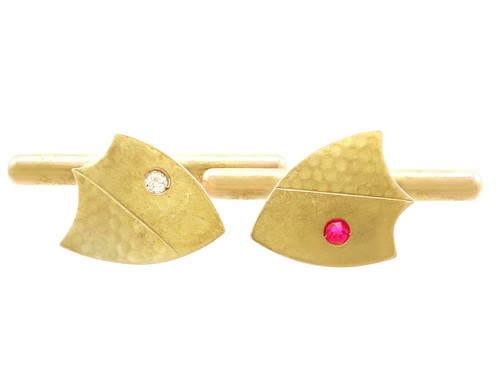 Diamond and ruby 18carat - and,