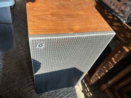 Vintage leak speaker - speaker, one