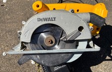 Dewalt DW935 Cordless Circular