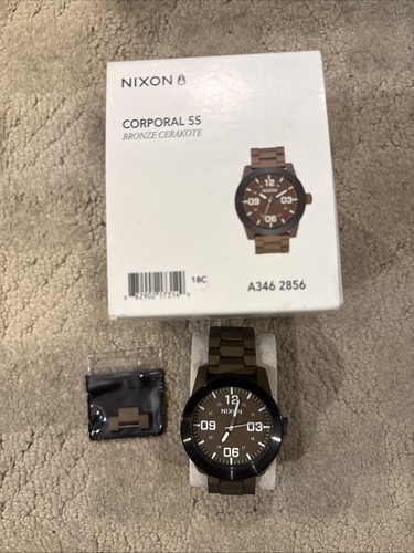 New nixon corporal - new,