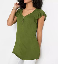 Top green v neck button detail
