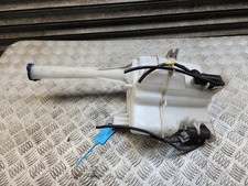 HYUNDAI IX35 WINDSCREEN WASHER BOTTLE RESERVOIR & PUMP 2010 - 2016