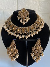 Nehar necklace tikka earrings - nehar,