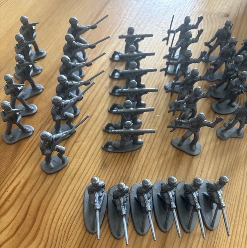 Approx miniatures world war - miniatures,