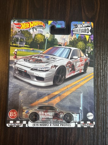 Hot wheels premium - hot, nissan