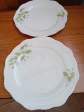 2 x Wedgewood  floral metallised 7.5" Plates 