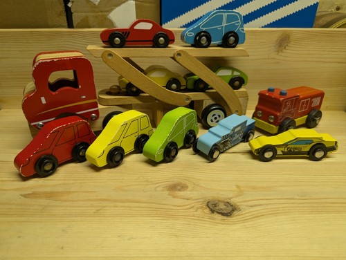 Wooden car transporter 10 - wooden,