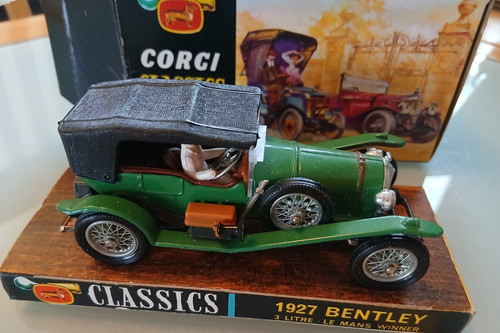 Corgi classic 9001 - classic,