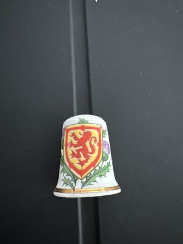 Vintage china thimble - vintage,