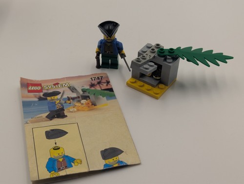 Lego pirates 1747 treasure - lego,