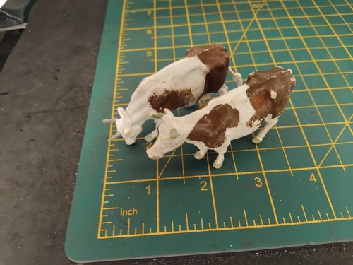 Vintage britains 1969 cows - 2,