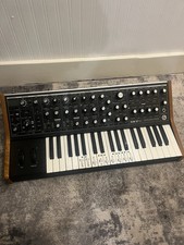 ** EXCELLENT** Moog Sub 37