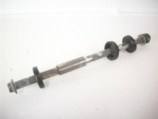 Swingarm axle swingarm/bolt