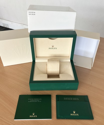 Rolex submariner date - rolex,