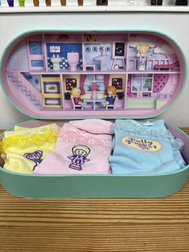 Mattel polly pocket - mattel, socks