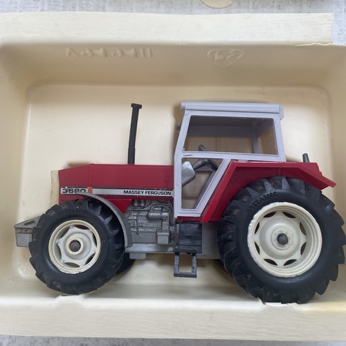Britains massey ferguson - massey,
