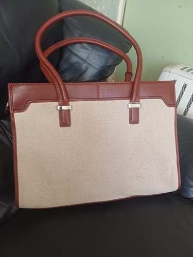 Knomo canvas and - canvas,