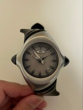 OAKLEY Analog Quartz Watch