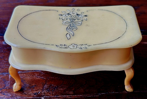Art deco bakelite - deco,