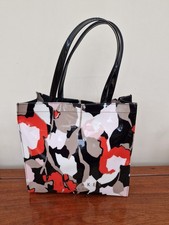 TED BAKER LARGE LONDON RETRO